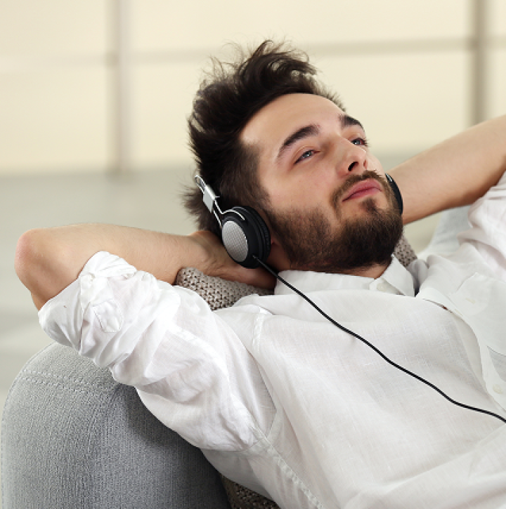 Martin Jonas — Oryalo eSIM Review